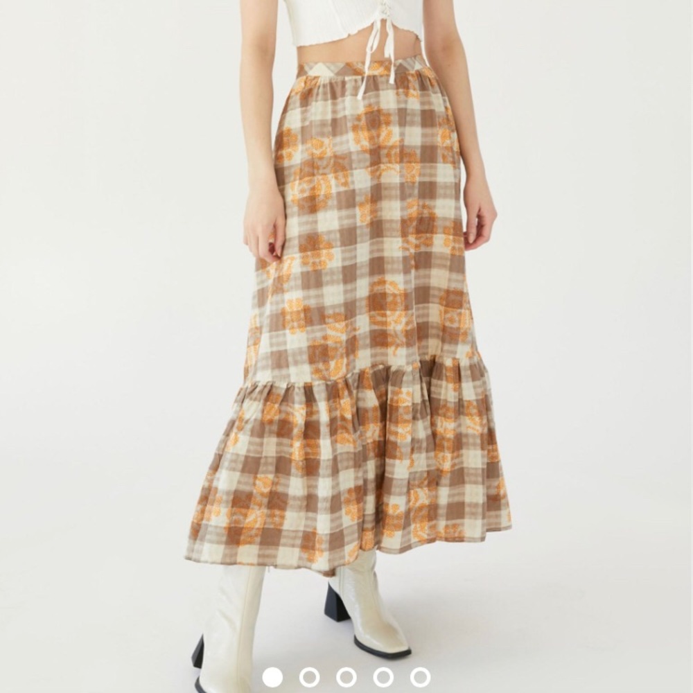 Million Miles Plaid Ruffle Hem Midi Skirt w/pockets